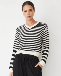 Soft Knit|Travel Essentials*MONROW Lightknit Stripe V Neck IVORY/BLACK