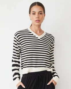 Soft Knit|Travel Essentials*MONROW Lightknit Stripe V Neck IVORY/BLACK