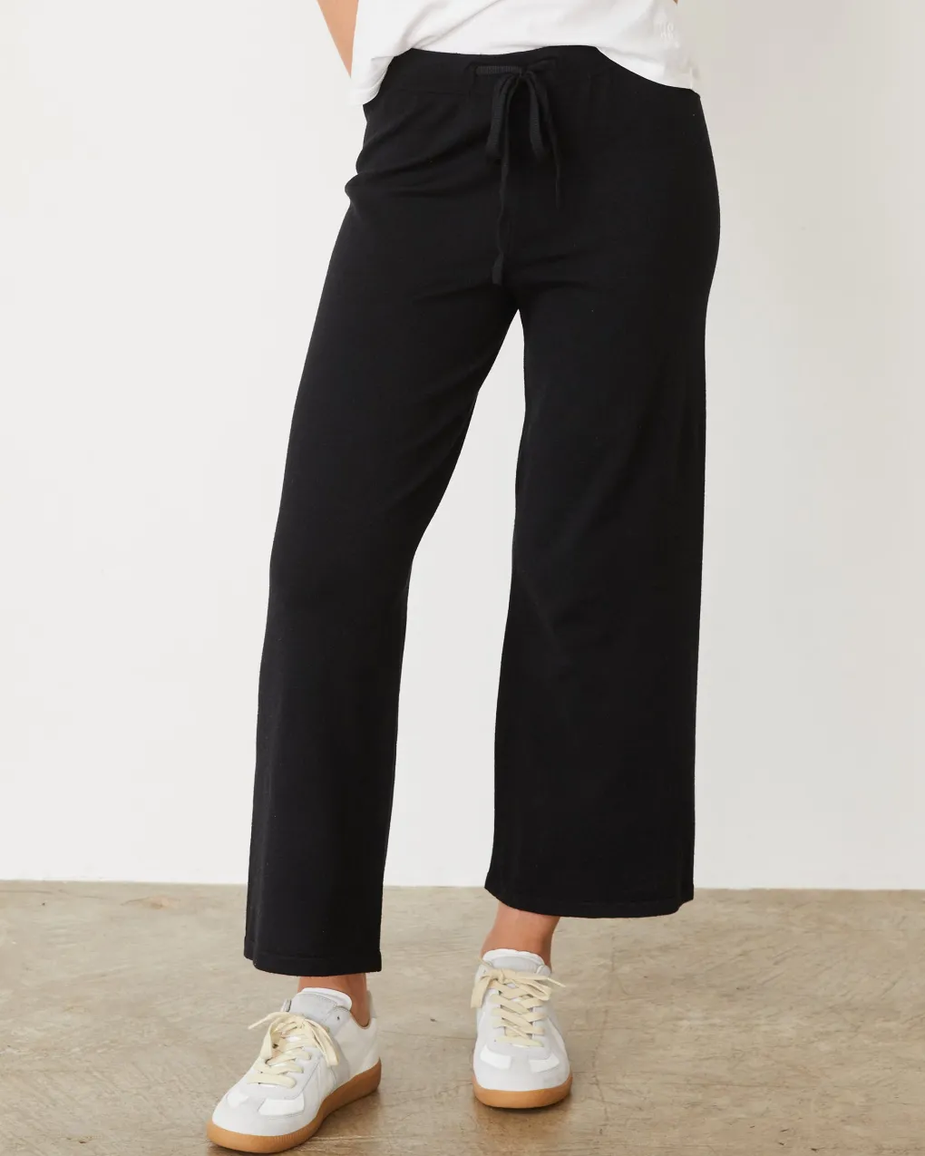 Soft Knit|Sweats*MONROW Light Soft Knit Crop Lounge Pant BLACK