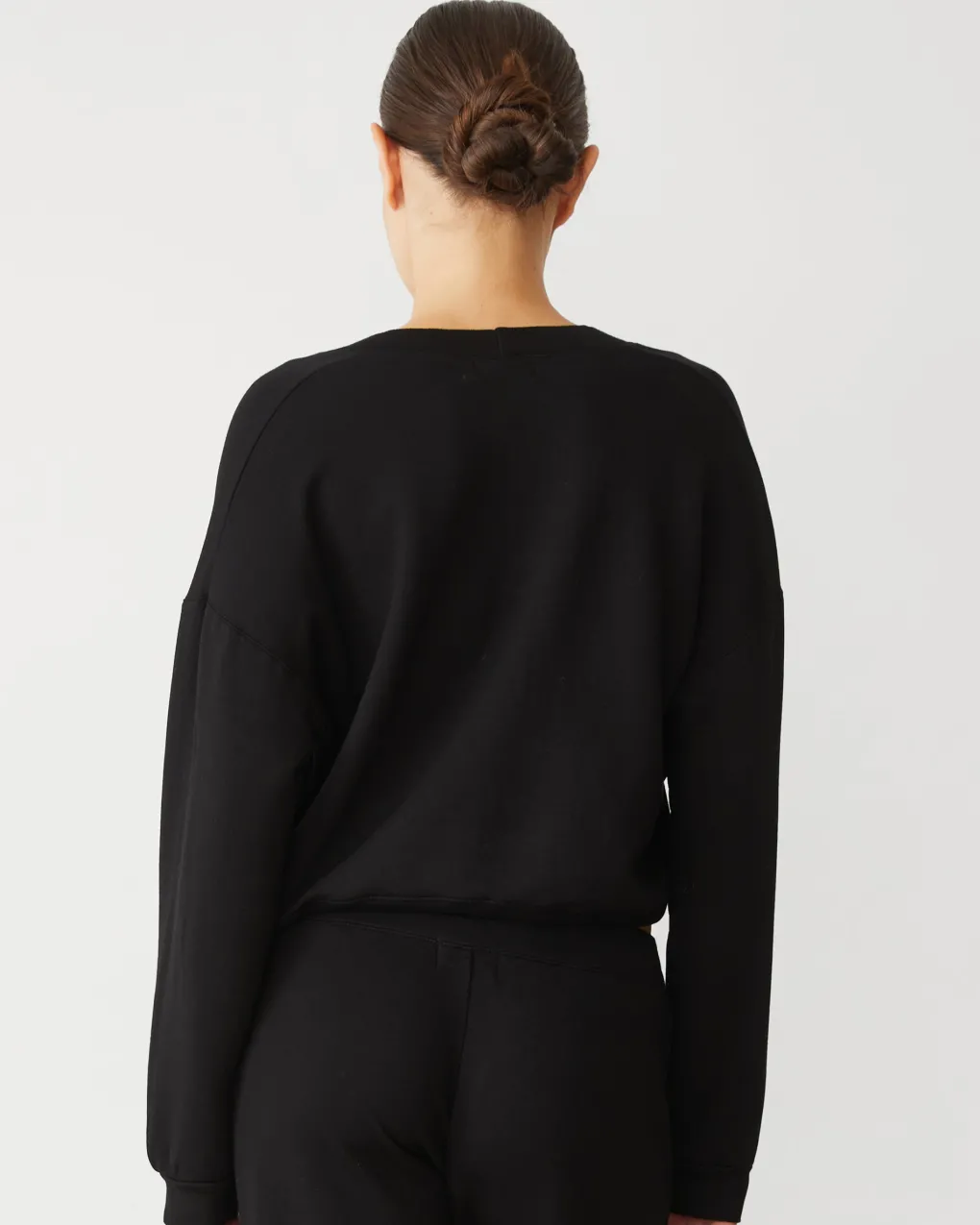 Softfleece|Sweatshirts*MONROW Softfleece Crop V Neck Sweatshirt BLACK