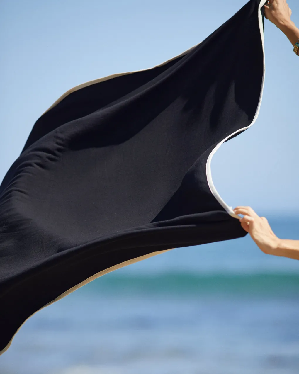 Travel Essentials|Accessories*MONROW Travel Blanket BLACK